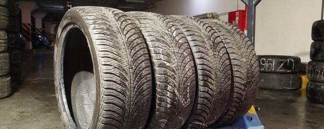 Goodyear Vector 4Seasons Gen-2 SUV 235/45 R19 99V