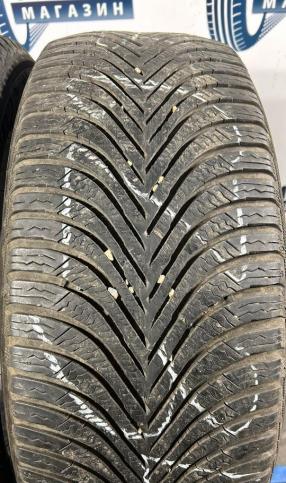 Michelin Alpin 5 215/55 R17 98V