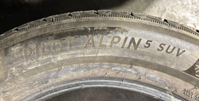 Michelin Pilot Alpin 5 SUV 235/60 R18 107H