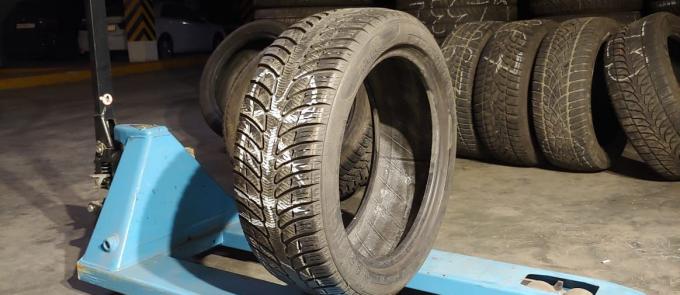 Kleber Quadraxer 225/45 R17 94V