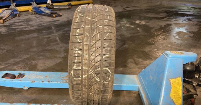 Premada Winter W300 195/50 R16 84H