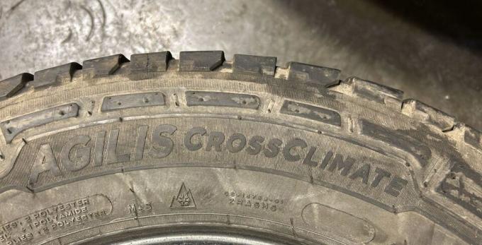 Michelin Agilis CrossClimate 225/65 R16C 112R