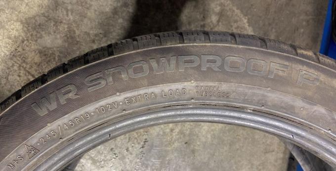 Nokian Tyres WR Snowproof P 245/45 R19 102V