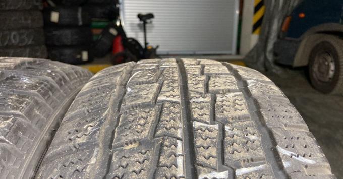 Hankook Winter RW06 215/60 R17C 109T