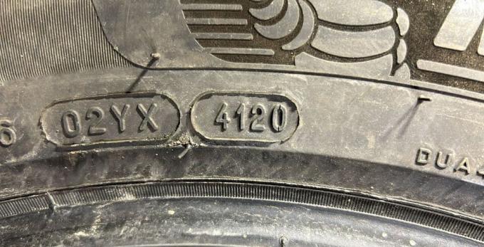 Michelin Pilot Alpin 5 215/55 R18 99V