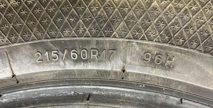 Kleber Krisalp HP3 215/60 R17 96H