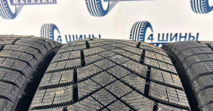 Pirelli Ice Zero FR 255/45 R20 105H