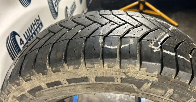 Michelin Agilis CrossClimate 225/65 R16C 112R