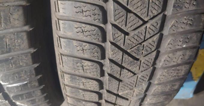 Pirelli Winter Sottozero 3 235/50 R18 101V