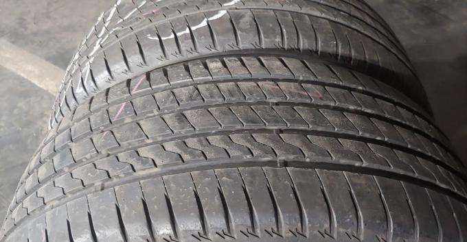 Firestone Roadhawk 215/45 R16 90V