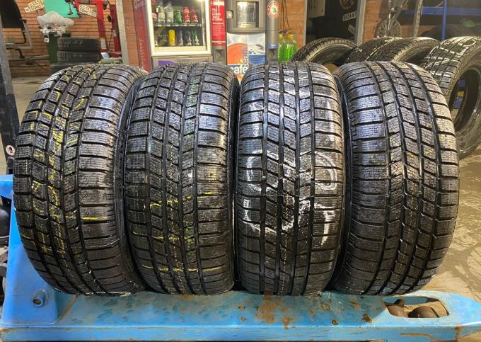 Pirelli Winter 210 Snowsport 225/55 R16 99H