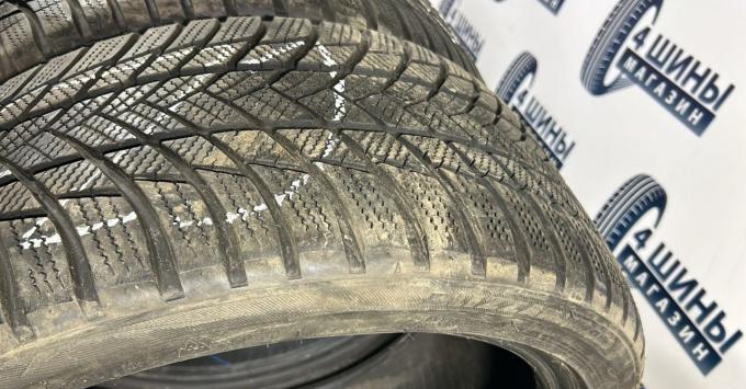 Bridgestone Blizzak LM-001 245/40 R18 93V