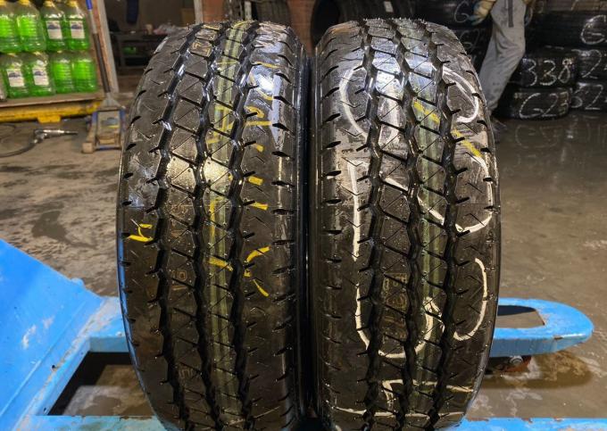 Yokohama Delivery Star RY 808 195/60 R16C 104R