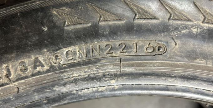 Bridgestone Blizzak LM-25 255/40 R18 95V