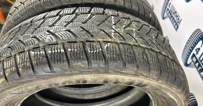 Goodyear UltraGrip Performance+ SUV 215/60 R17 96H