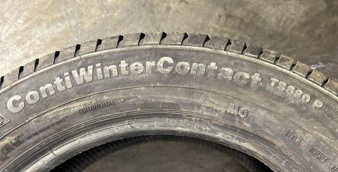 Continental ContiWinterContact TS 830 P 215/60 R17 96H