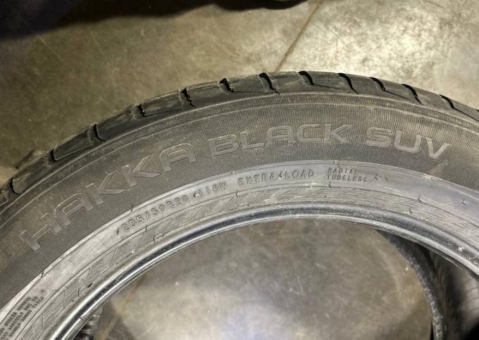 Nokian Tyres Hakka Black SUV 285/50 R20 116W