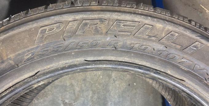 Pirelli Scorpion Ice&Snow 255/50 R19 107V