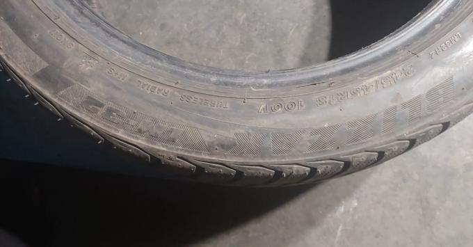 Bridgestone Blizzak LM-32 245/45 R18 100V