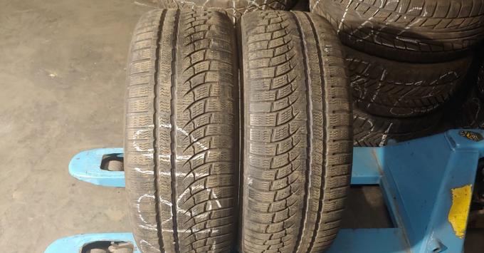 Nokian Tyres WR A4 245/50 R18 100H