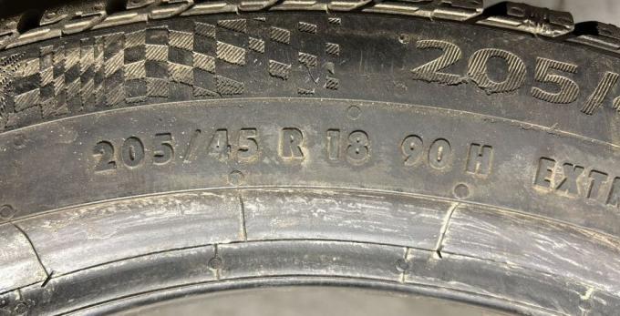 Continental WinterContact TS 860 S 205/45 R18 90H