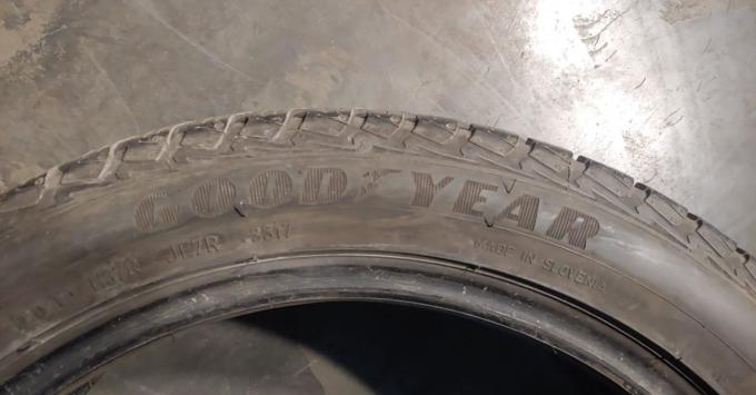 Goodyear Vector 4Seasons Gen-2 225/45 R17 94V