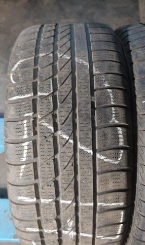 Hankook IceBear W300 225/40 R18 92V