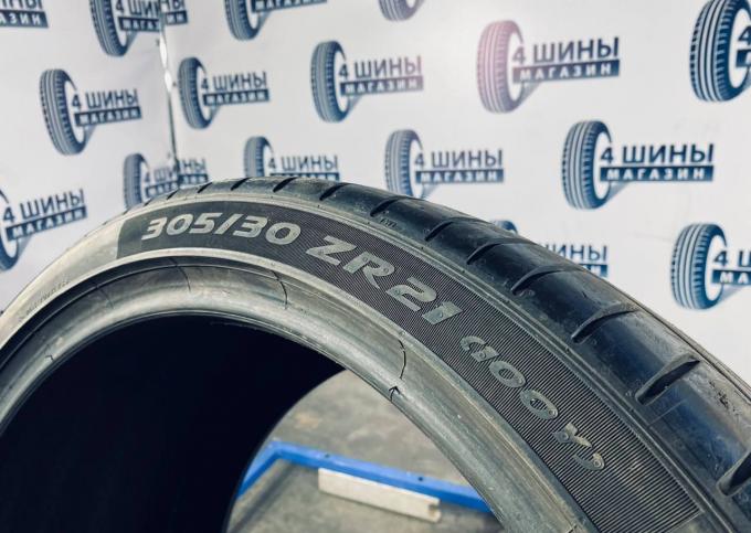 Pirelli P Zero PZ4 305/30 R21 100Y