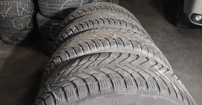 Nokian Tyres Weatherproof SUV 235/55 R18 104V