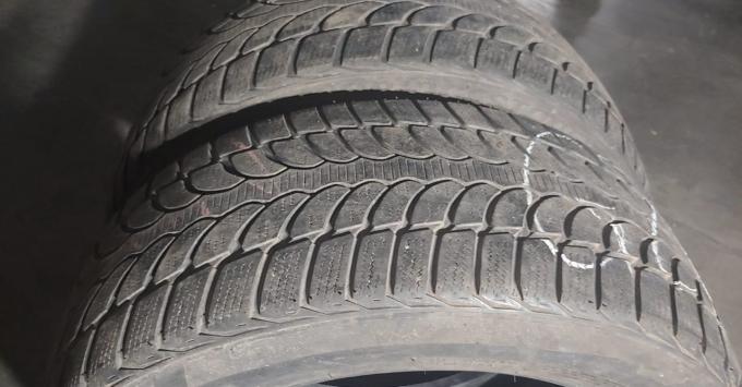 Bridgestone Blizzak LM-32 245/45 R18 100V