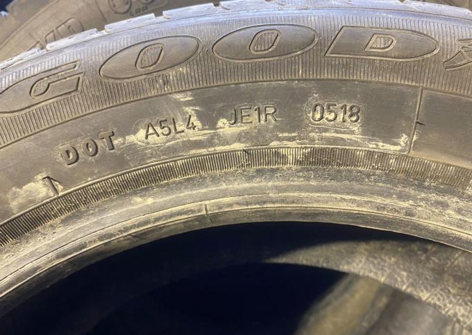 Goodyear EfficientGrip 195/60 R16 89H