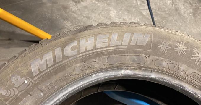 Michelin Alpin 5 195/60 R16 89H