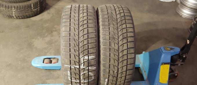 Bridgestone Blizzak LM-60 255/45 R20 101H