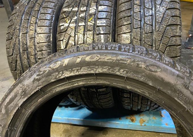 Pirelli Winter Sottozero 240 Serie II 235/45 R18 94V