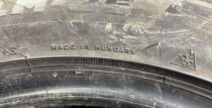 Bridgestone Blizzak LM-32 225/50 R17 98H