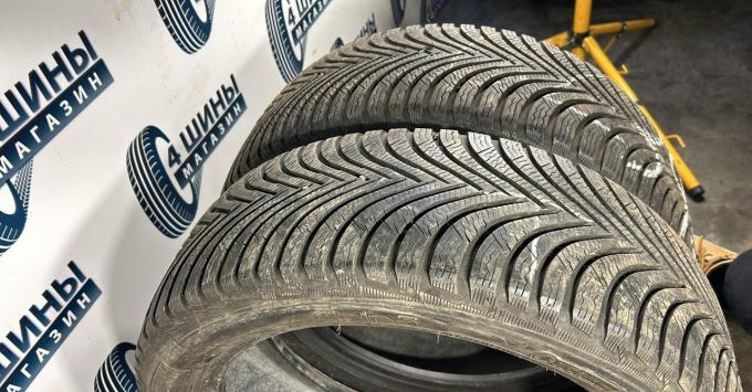 Michelin Alpin 5 205/50 R17 93H