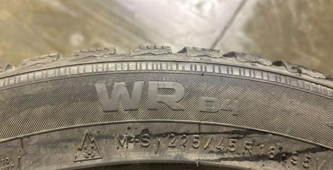 Nokian Tyres WR D4 225/45 R18 95V