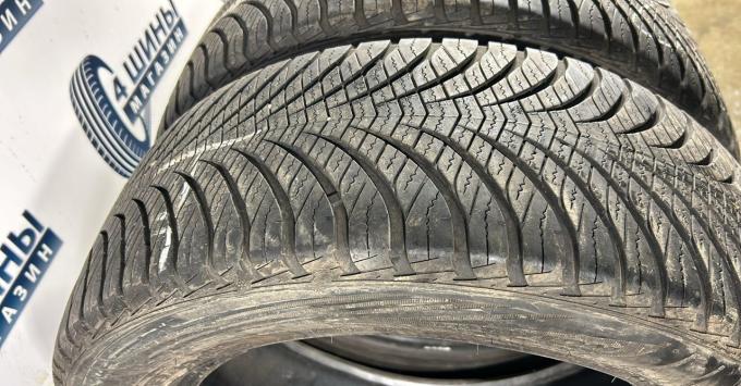 Goodyear Vector 4Seasons Gen-2 225/55 R17 97V