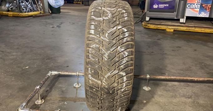 Nokian Tyres Hakkapeliitta 8 225/55 R17 101T