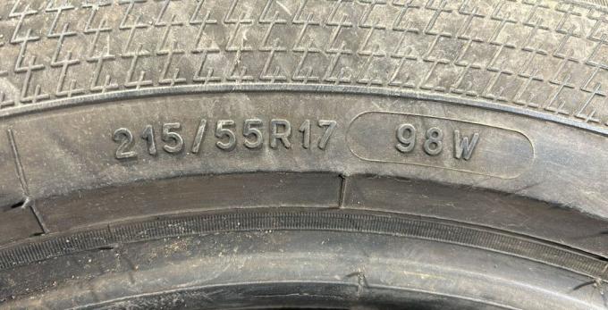 Kleber Quadraxer 2 215/55 R17 98W