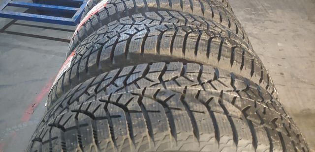 Bridgestone Blizzak Spike-02 SUV 265/60 R18 114T