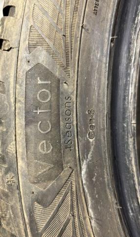 Goodyear Vector 4Seasons Gen-3 225/50 R18 99W