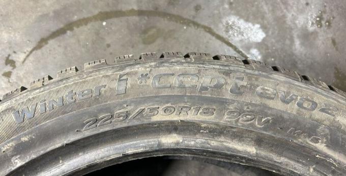 Hankook Winter I'Cept Evo2 W320 225/50 R18 99V