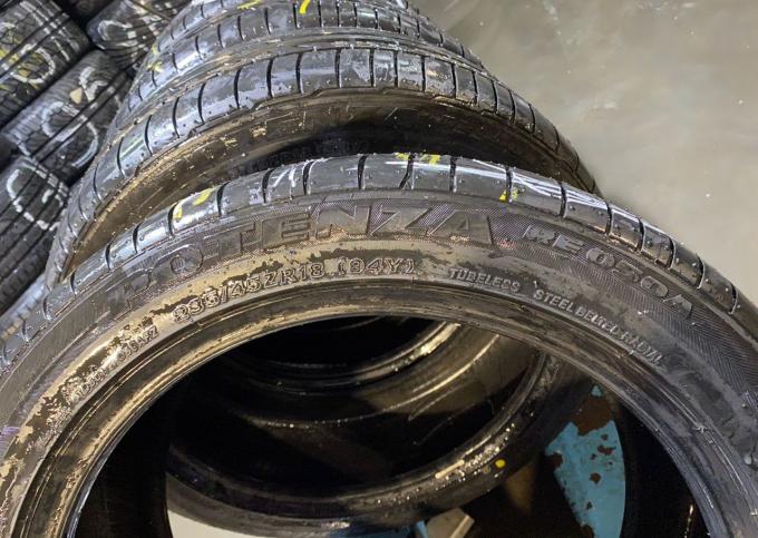 Bridgestone Potenza RE050A 235/45 R18 94Y