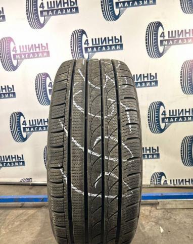 Tracmax Ice-Plus S210 245/45 R19 102V