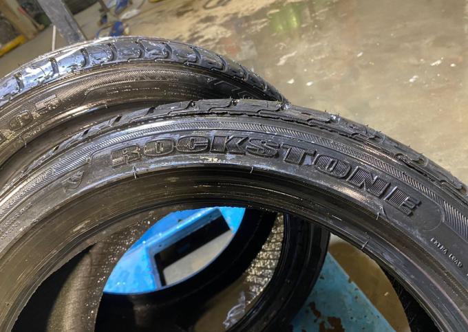 Rockstone F105 215/40 R16 96W