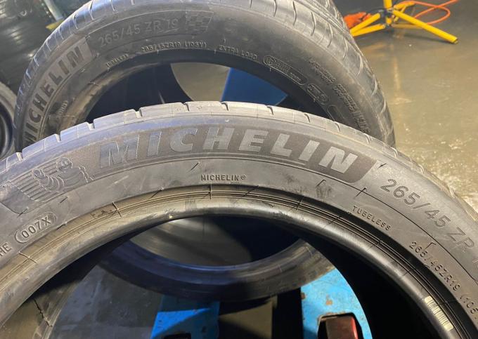 Michelin Pilot Sport 4 265/45 R19 105Y