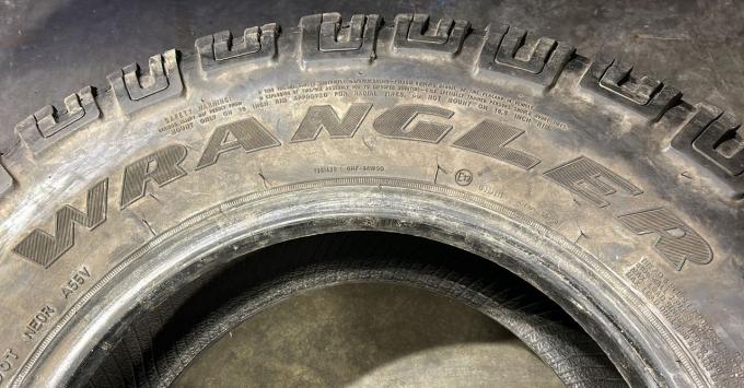 Goodyear Wrangler MT/R 235/85 R16 Q