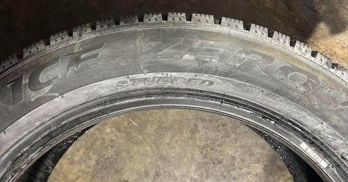 Pirelli Winter Ice Zero 235/55 R20 105T