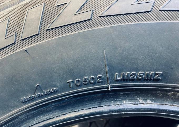 Bridgestone Blizzak LM-25 4x4 215/70 R16 100T